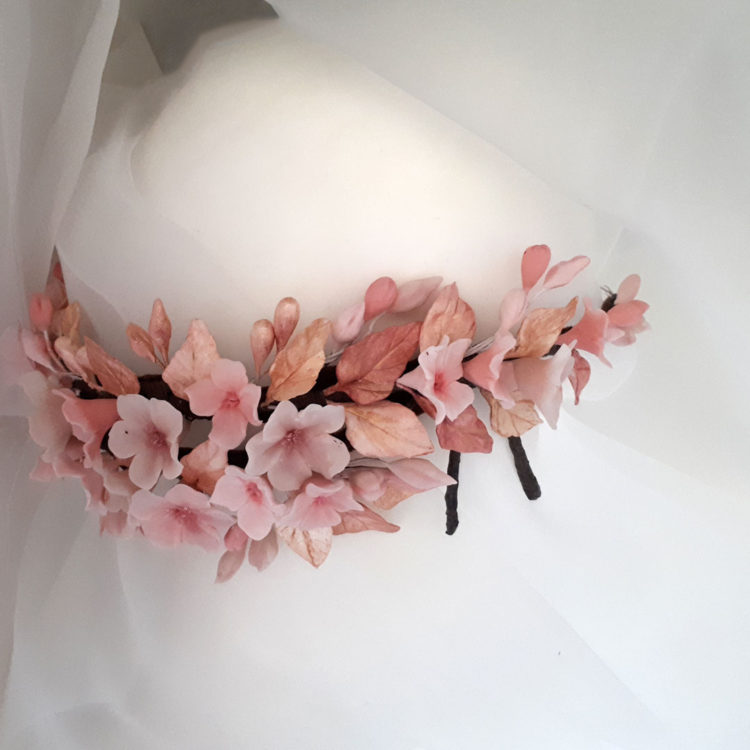 Tocado media corona de porcelana fría - modelo Effie