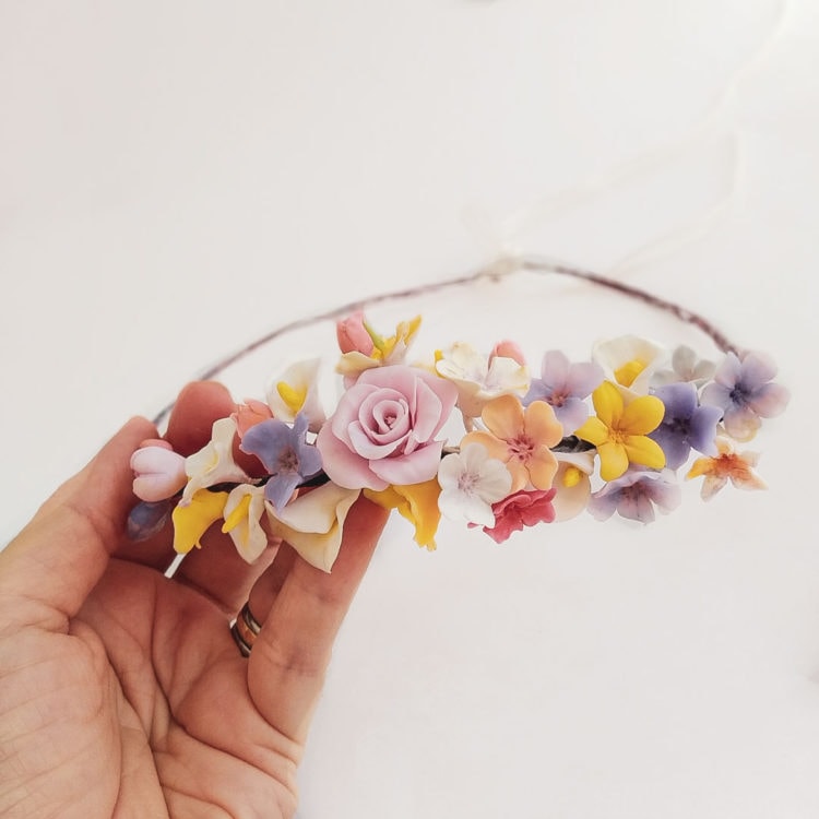 Tocado corona de flores en porcelana fría - Aurora